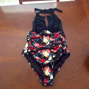 CUPSHE 1 piece Bathing Suit